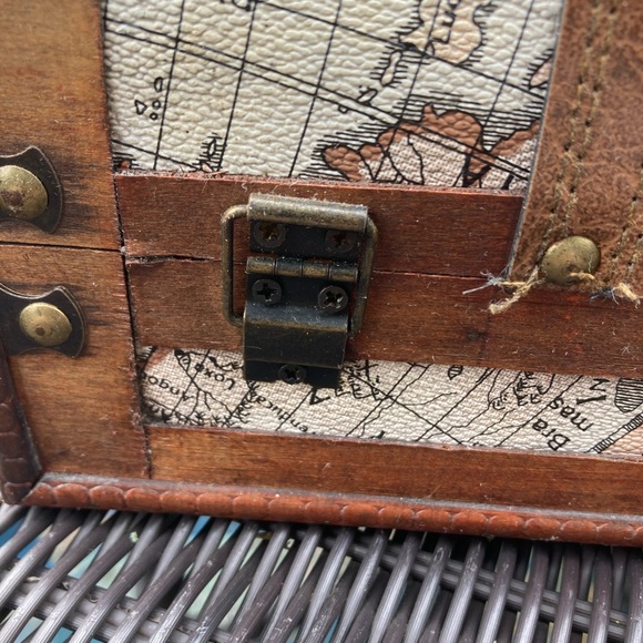 Twine new old world wine bottle gift box - Picture 10 of 14